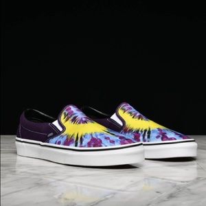 NWB! Tie Dye Vans Classic Slip-On